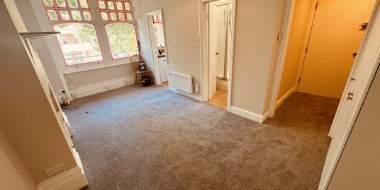 Queens Avenue, N10 3PE