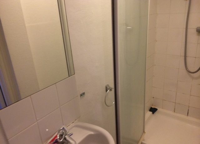 36ORN4F5shower
