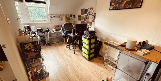 Queens Avenue, N10 3PE