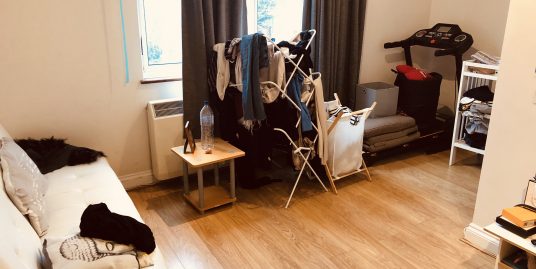 Queens Avenue, N10 3PE
