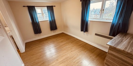 Queens Avenue, N10 3PE